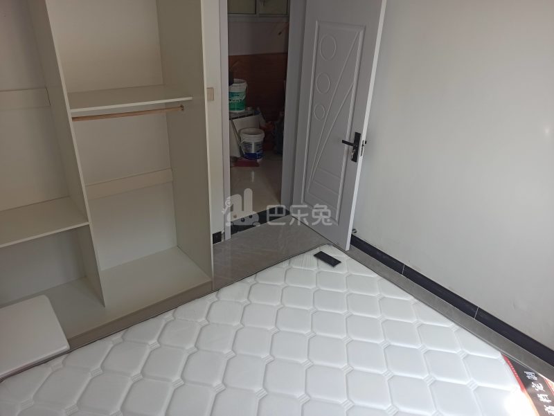 南国花园6670272卧室图2