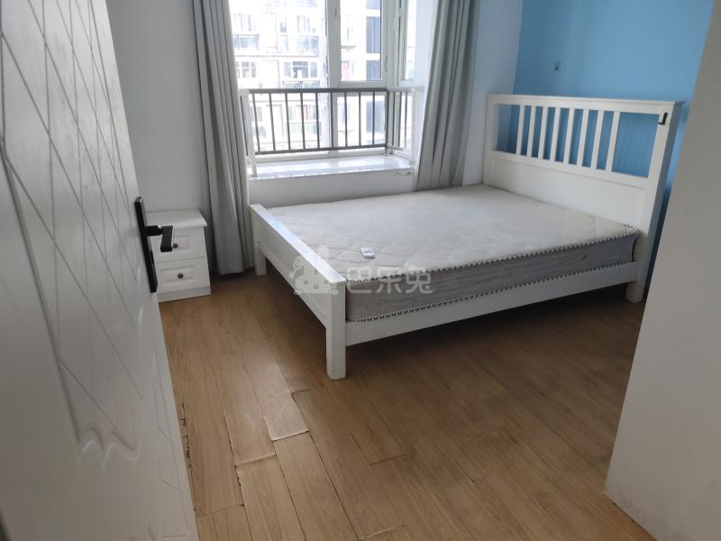 南北周嘉苑6673103卧室图2