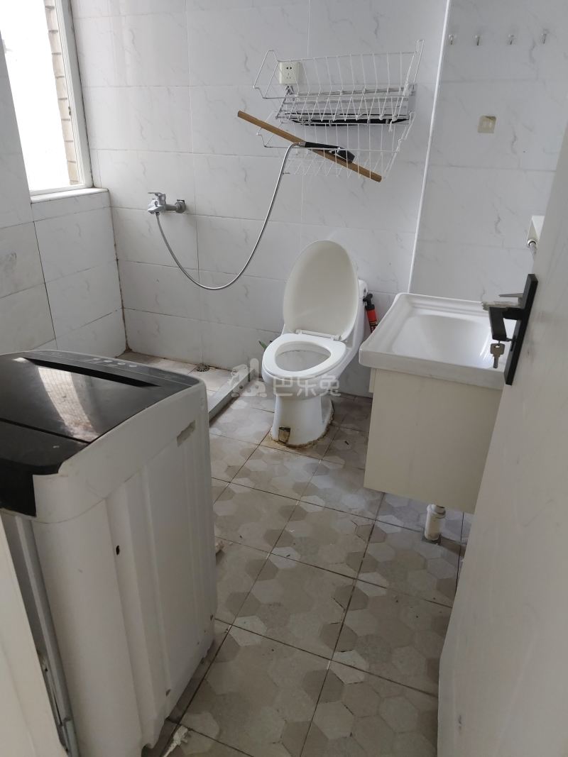 南北周嘉苑6673103卫生间图5