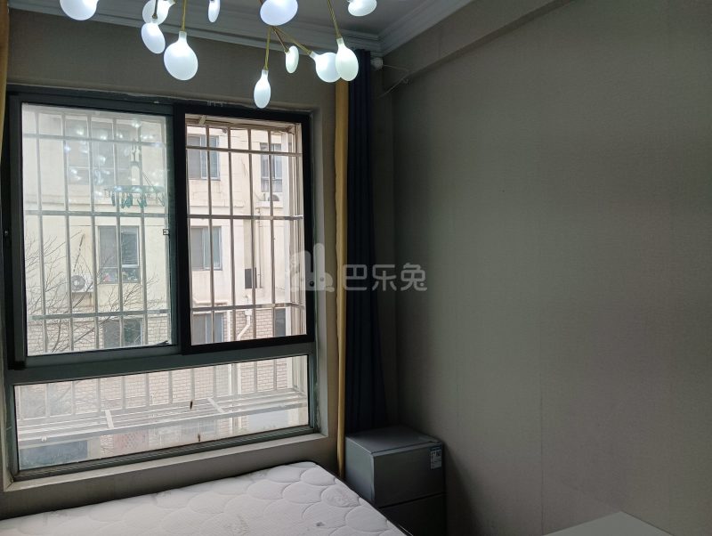 丰盛雅苑6673735卧室图1