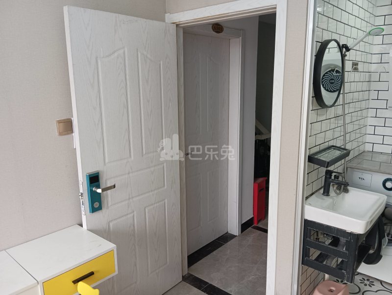 丰盛雅苑6673735卧室图2