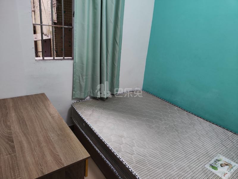 江夏西头塘北横二巷2号6674158卧室图0