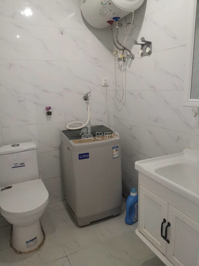 新安嘉苑6680930卫生间图4