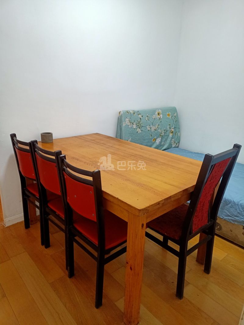 宝隆新村东区6686337客厅图3