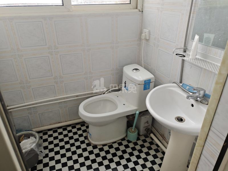 美罗家园罗秀苑6687355卫生间图7