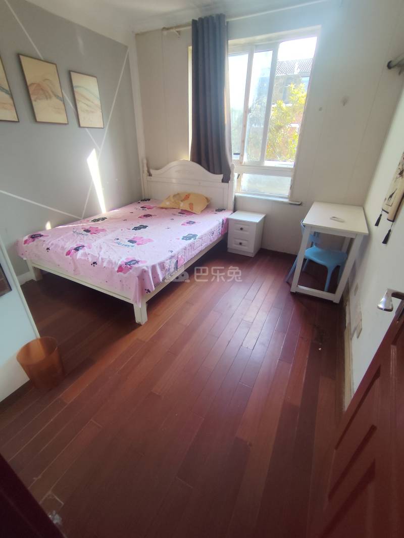 新上海弄里人家南区（涞亭南路382弄）6688126卧室图0