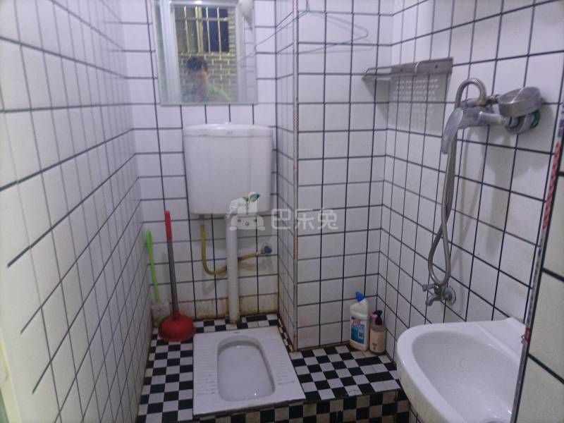 八卦新村6692921卫生间图0