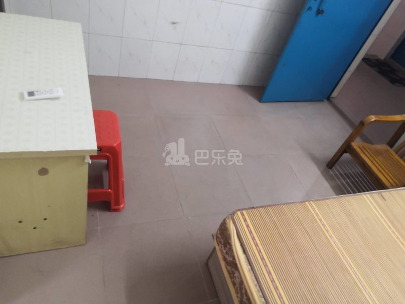 长湴西街四巷25号6694559卧室图2