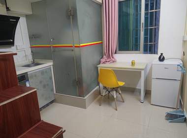 石牌塘边东街9号 1室0厅1卫