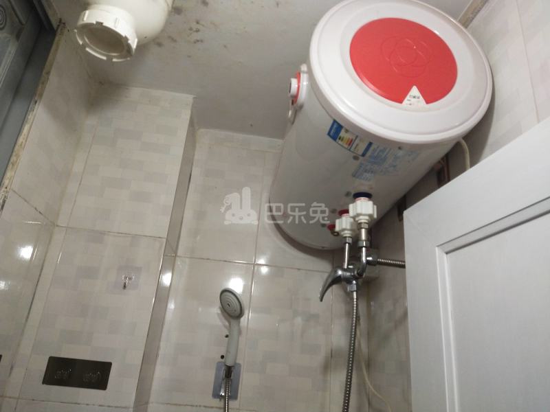 红领巾路20号6700391卫生间图8