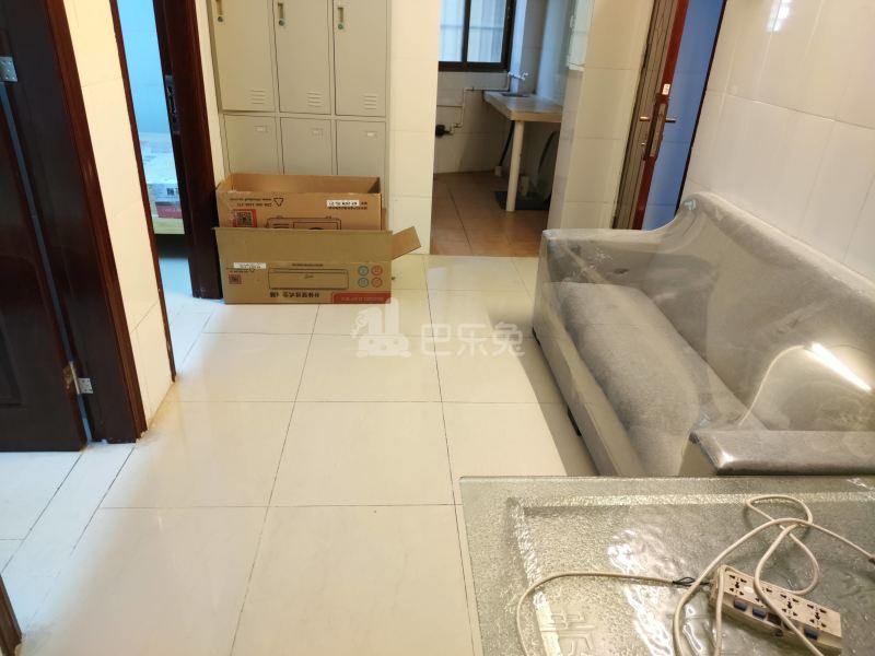 植村南约大街南四巷17号之一6704765客厅图8