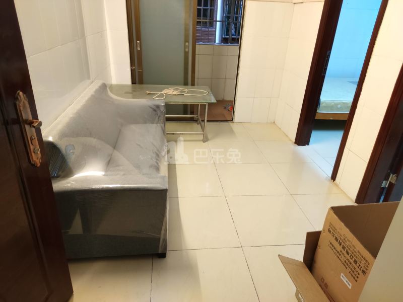 植村南约大街南四巷17号之一6704765客厅图7