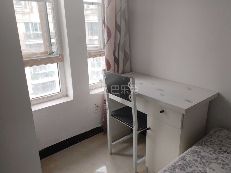 碧林湾南苑东区670376卧室图2