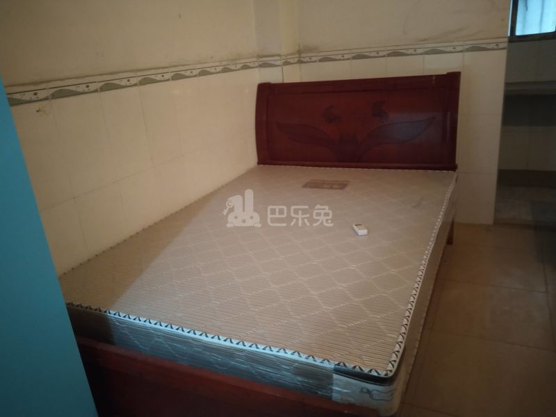 江夏岑巷16号6710398卧室图0