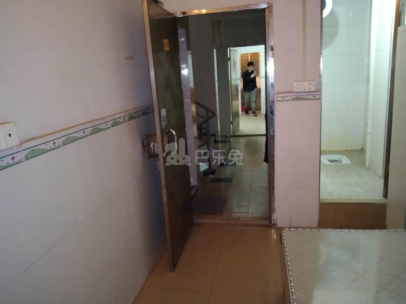 江夏岑巷16号6710398卧室图3