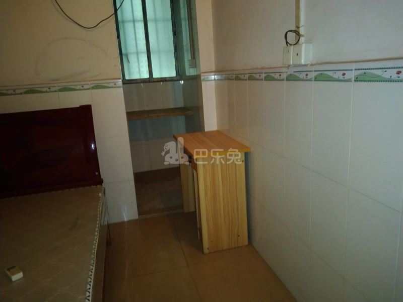 江夏岑巷16号6710398卧室图1