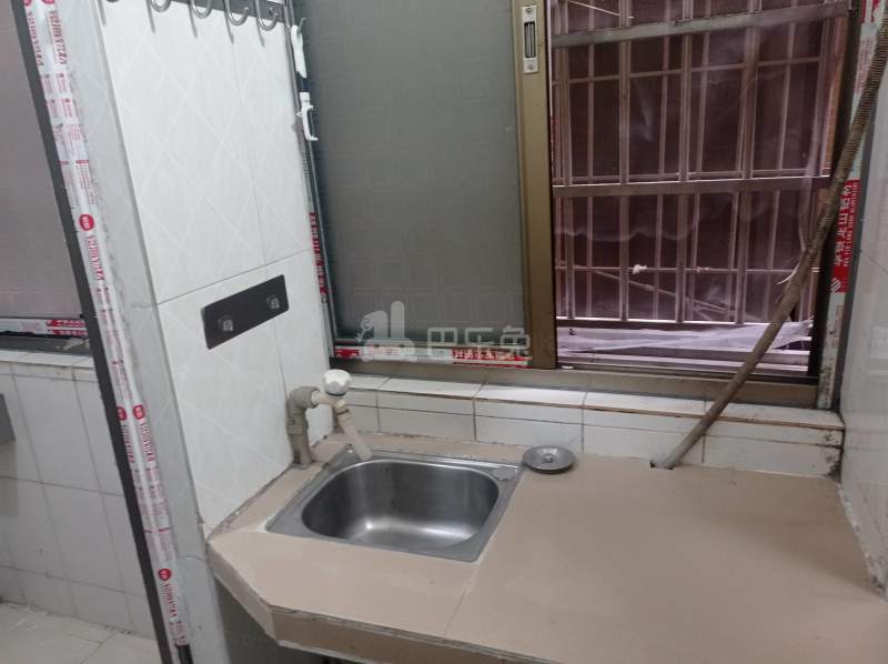 彭西新村一街11号6712564厨房图4