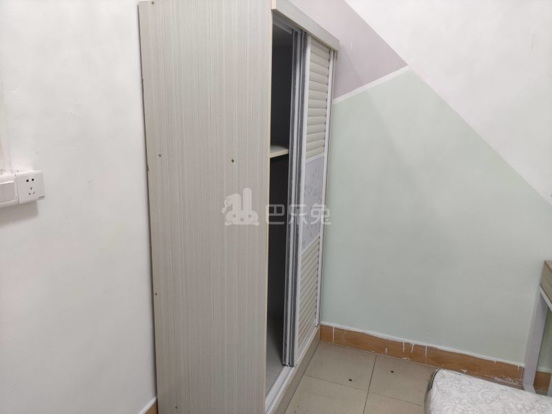 望岗嘉禾街西二巷9号6713385卧室图1