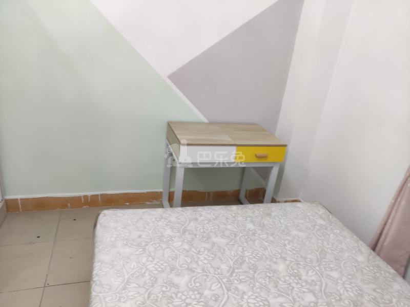 望岗嘉禾街西二巷9号6713385卧室图5