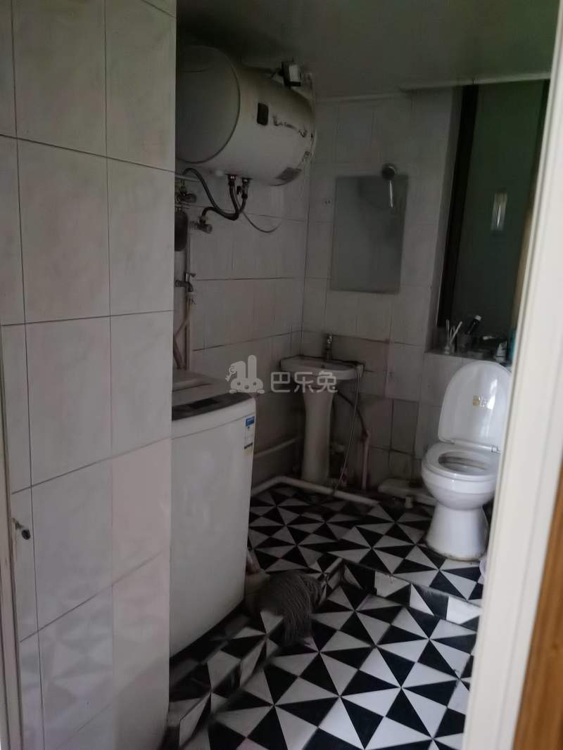 华苑大厦3262015卫生间图5