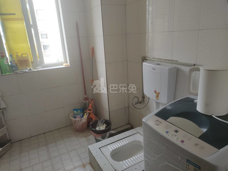 嘉绿景苑南园6722285卫生间图4