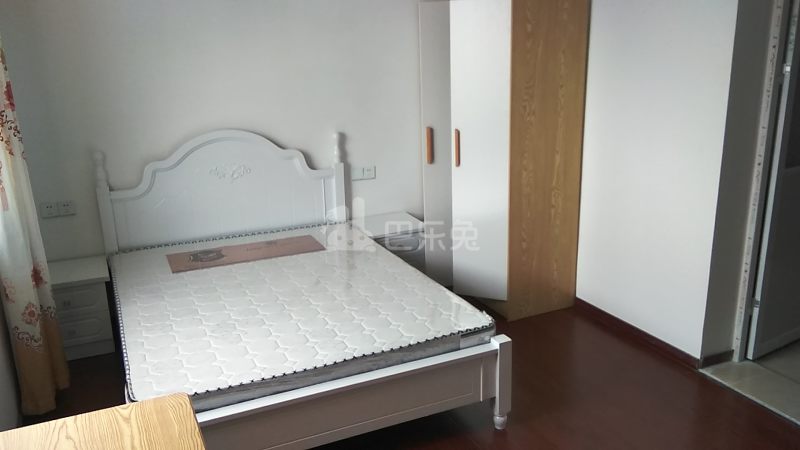 文化新村6722392卧室图2