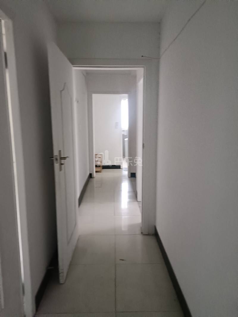 南行达苑6728711客厅图4