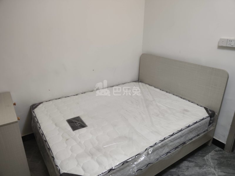 植村西北二路28号6736531卧室图1