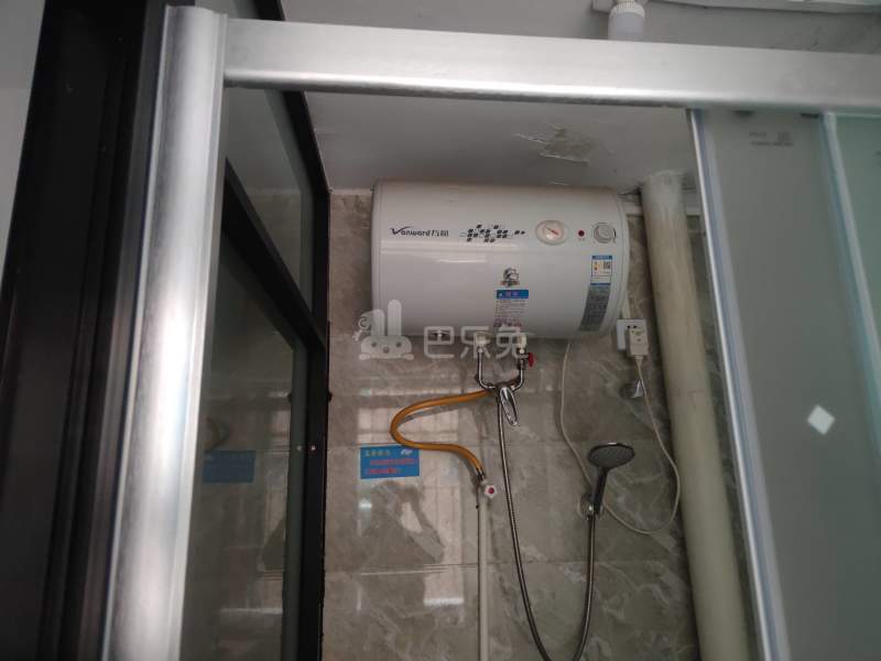 植村西北二路28号6736536卫生间图7