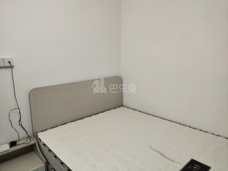 植村西北二路28号6736540卧室图2