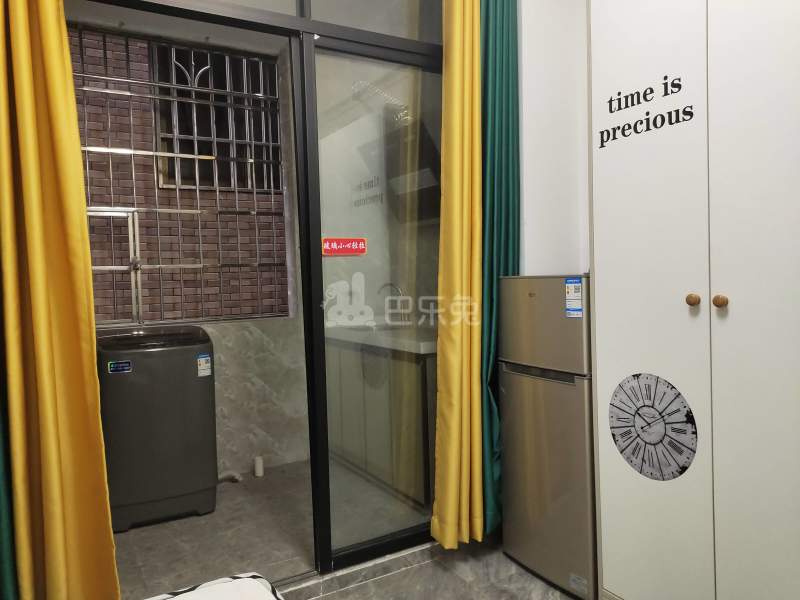 植村西北二路28号6736540卧室图1