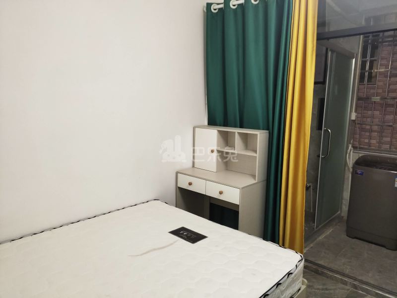 植村西北二路28号6736540卧室图0