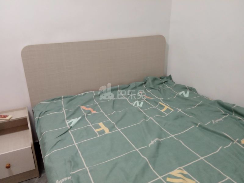 植村西北二路28号6736544卧室图2