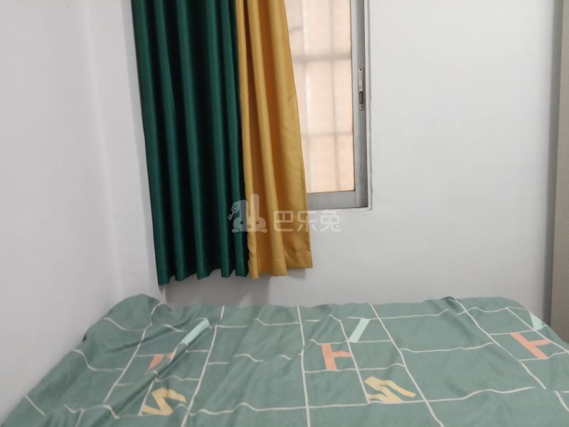 植村西北二路28号6736544卧室图1