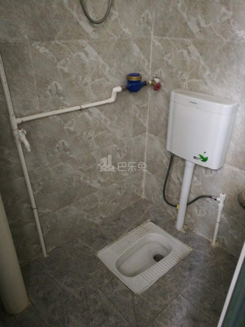 植村西北二路28号6736546卫生间图9