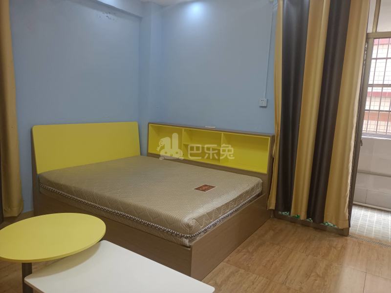 北约街八巷7号6739052卧室图1