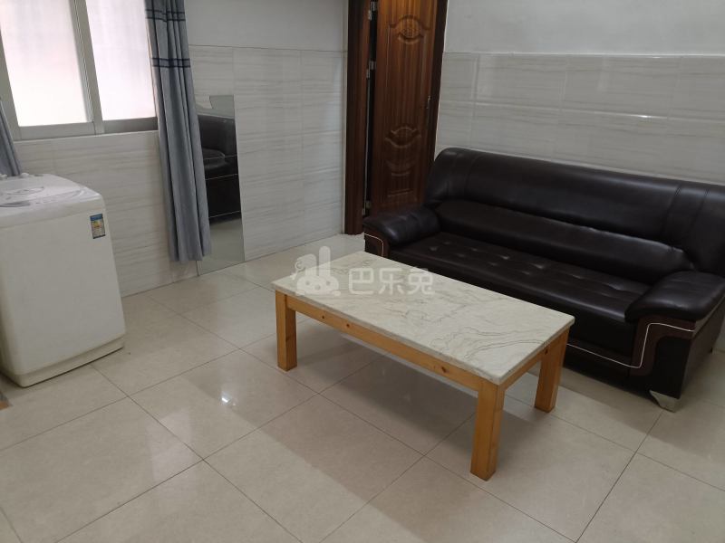 鸿馨公寓（北约街12号）6740283客厅图4