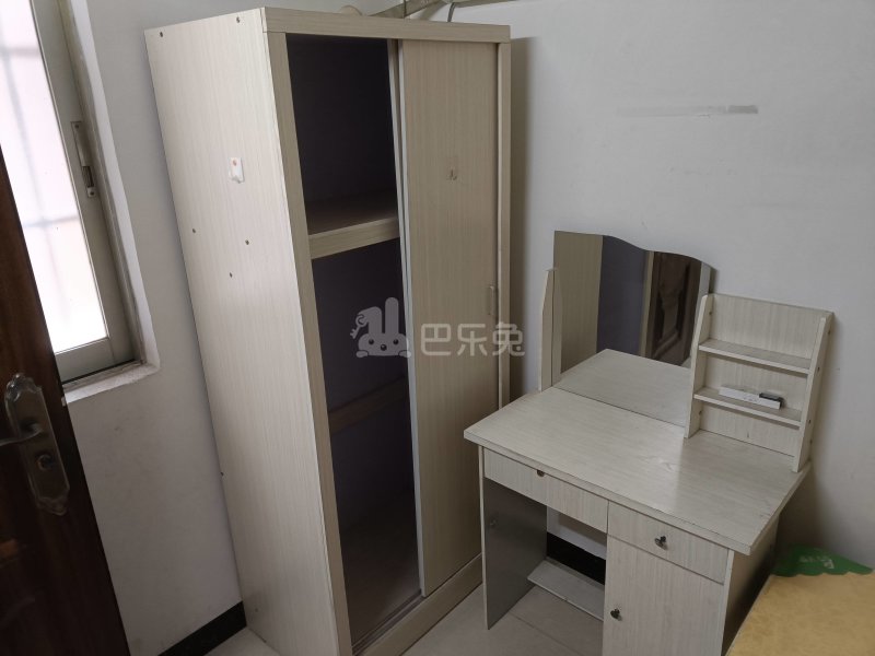 鸿馨公寓（北约街12号）6740283卧室图3