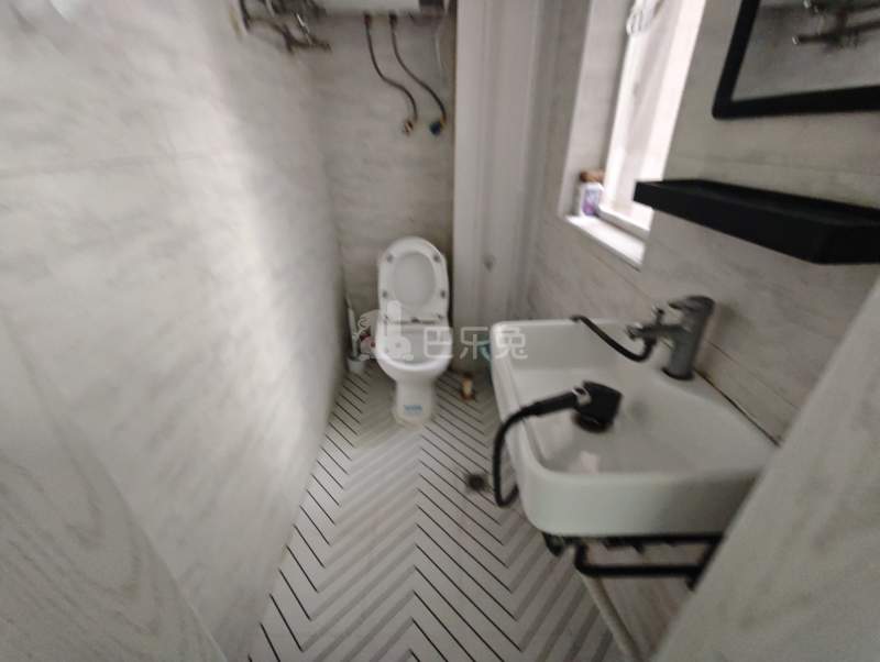 好日子大家园A区6744879卫生间图5