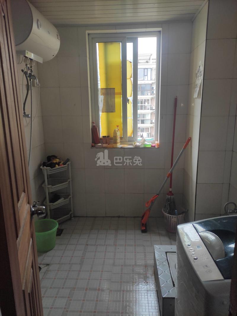 嘉绿景苑南园6722285卫生间图5