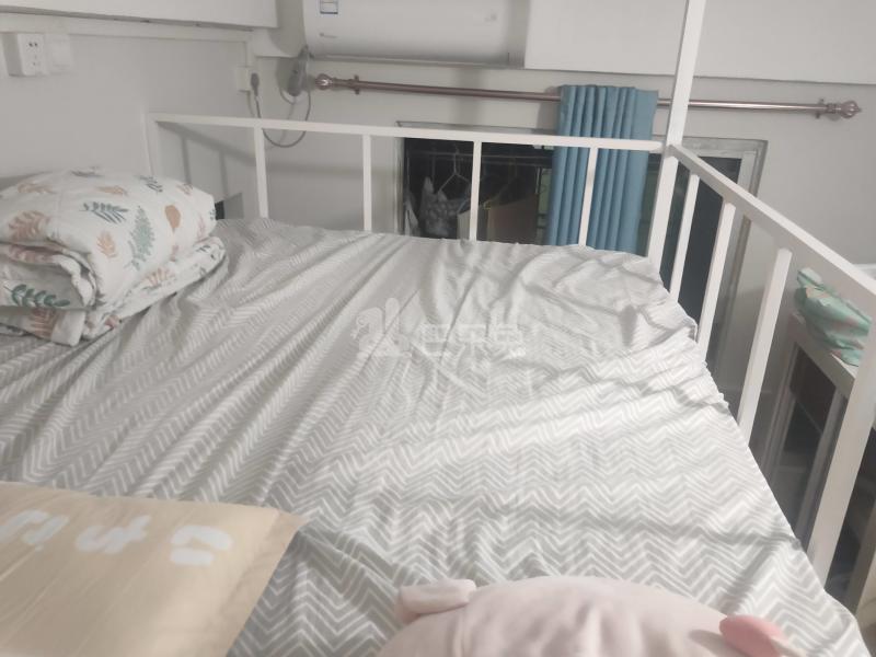 江夏村东一街北二十六巷10号6746846卧室图2