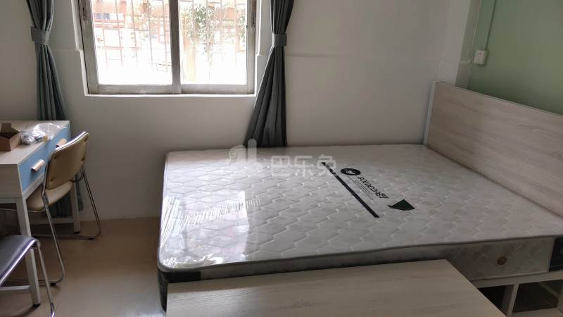 鳌鱼岗大街27号6747456卧室图2