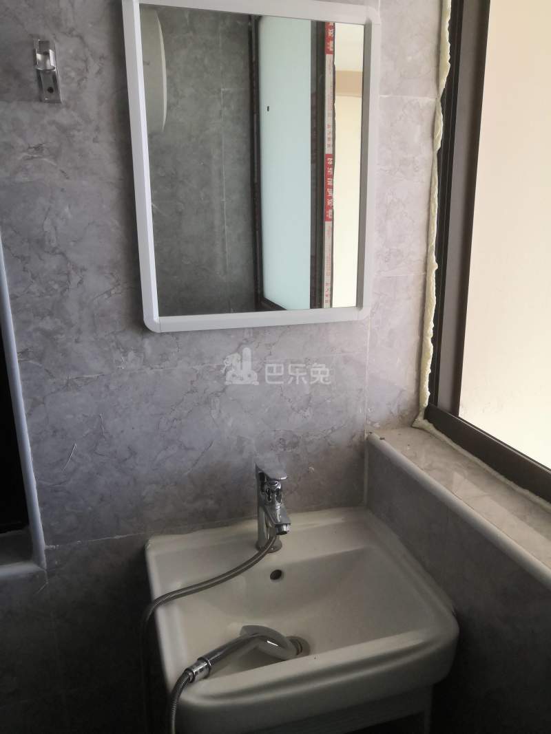 尚桂苑6752347卫生间图4