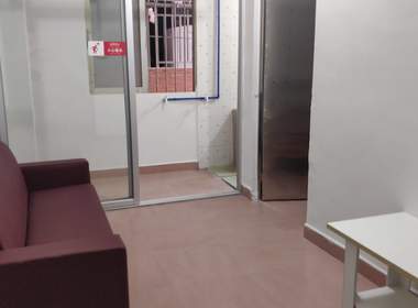 望岗西岭街七巷18号 1室1厅1卫