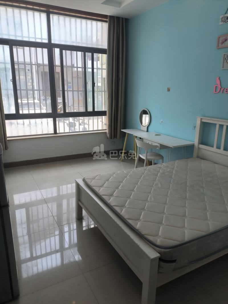 西郊家园（青浦）6758355卧室图0