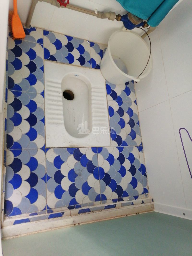 武警二支队家属区6765900卫生间图5