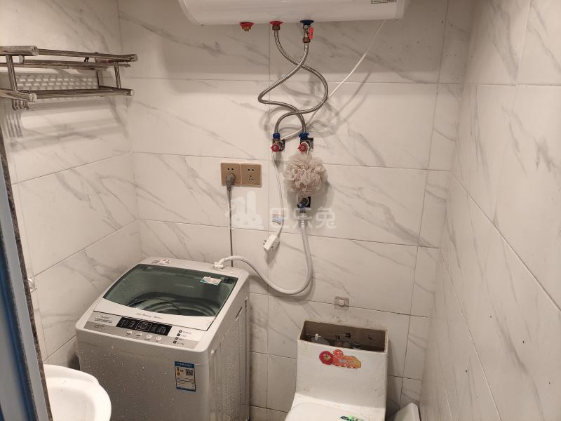 大上海国际商贸中心（花桥国际美车城）6772348卫生间图7