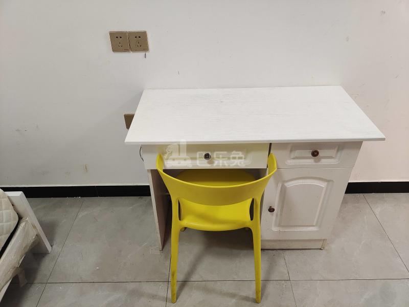 大上海国际商贸中心（花桥国际美车城）6772348卧室图4