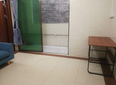 东联拱日坊大街七巷1号 1室1厅1卫