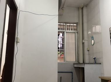 望岗果园街三巷3号 1室1厅1卫